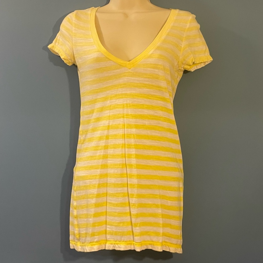 American Eagle Outfitters V-Neck Tee - Yellow & White Striped.